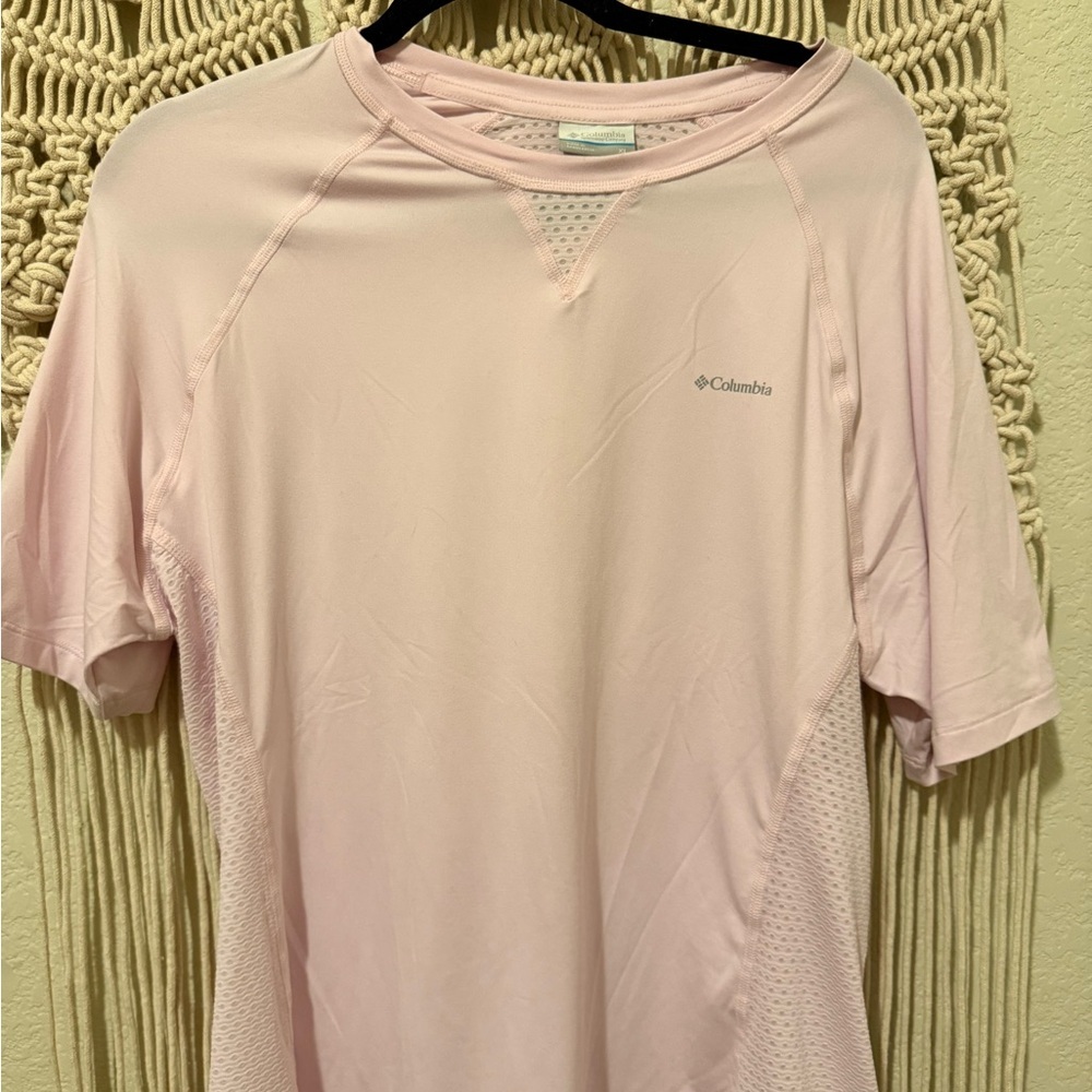 Columbia‎ Women’s XL Omni-Wick Pink Mesh Panel Performance Training Shirt
